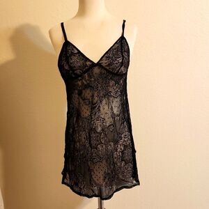 VICTORIA’S SECRET Sheer Lace Chemise medium